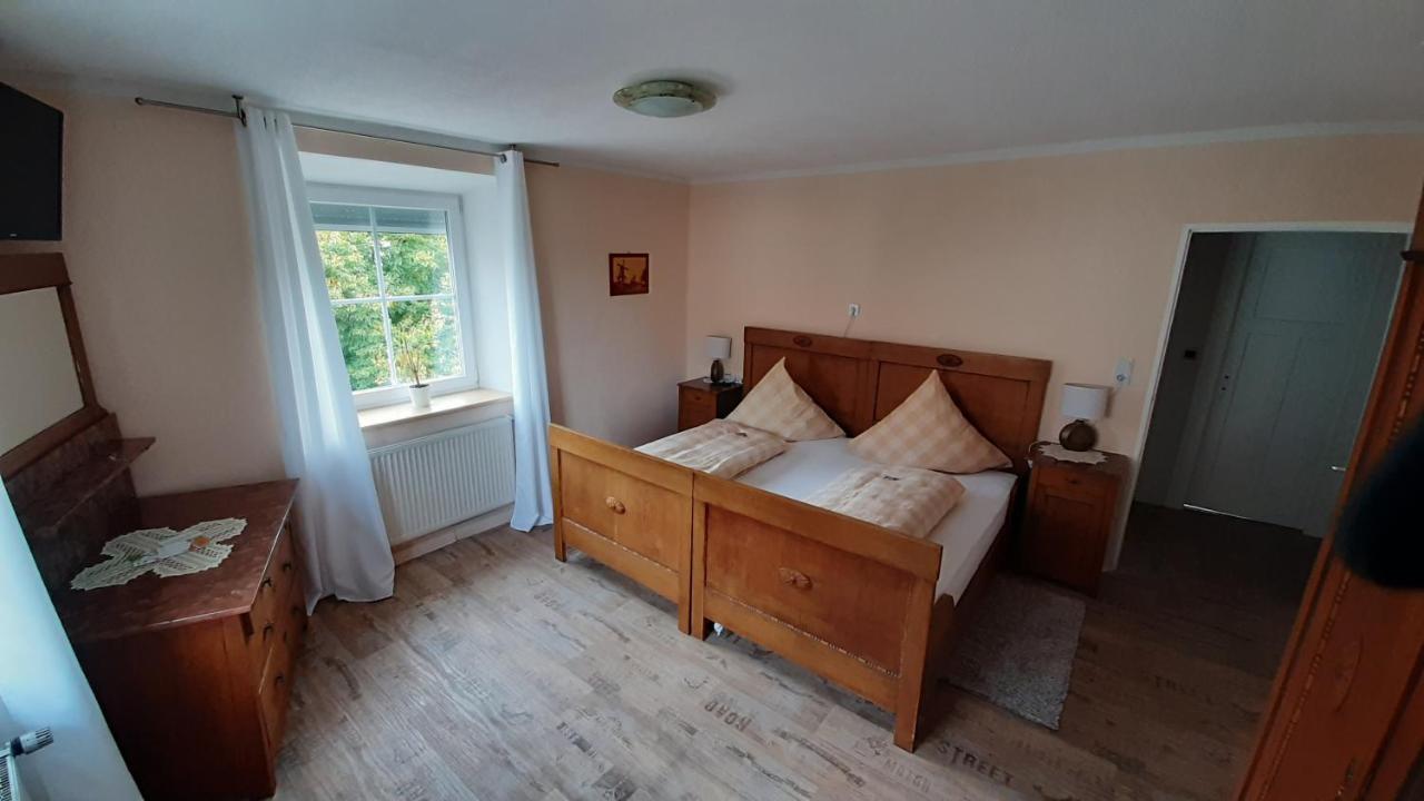 Apartmenthaus "Zum Birnbaum" Rosstal Dış mekan fotoğraf