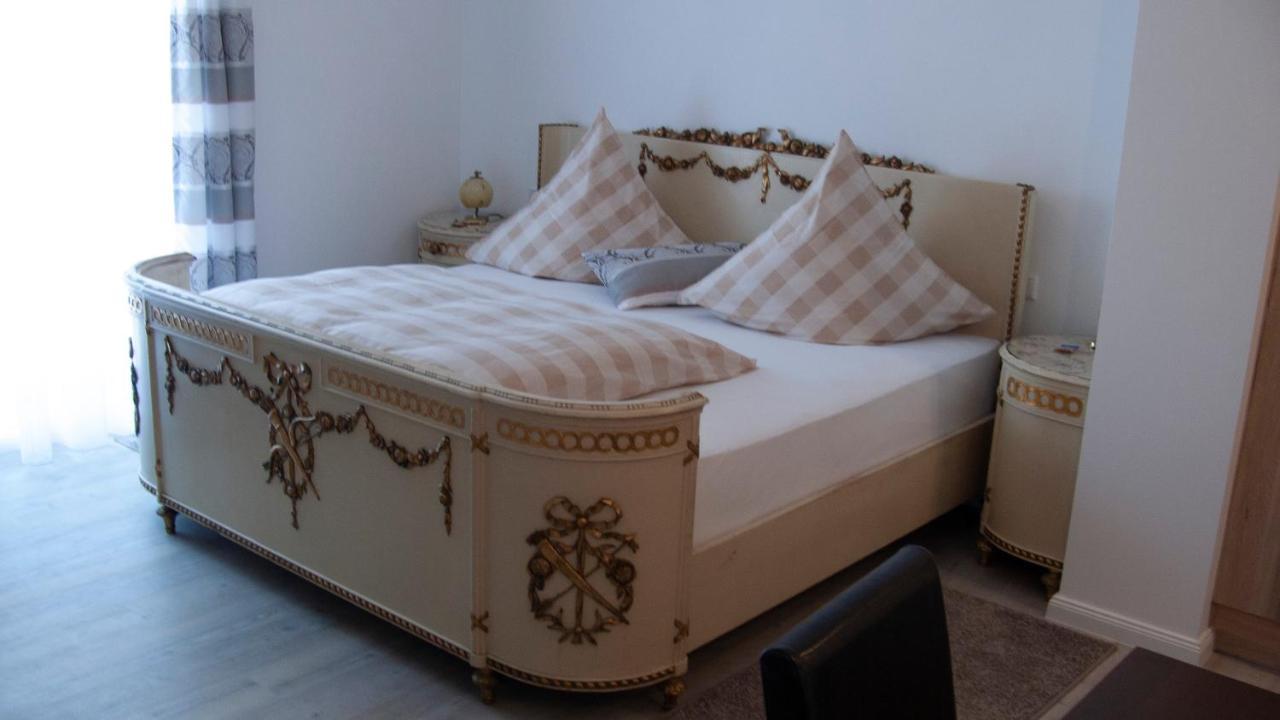 Apartmenthaus "Zum Birnbaum" Rosstal Dış mekan fotoğraf
