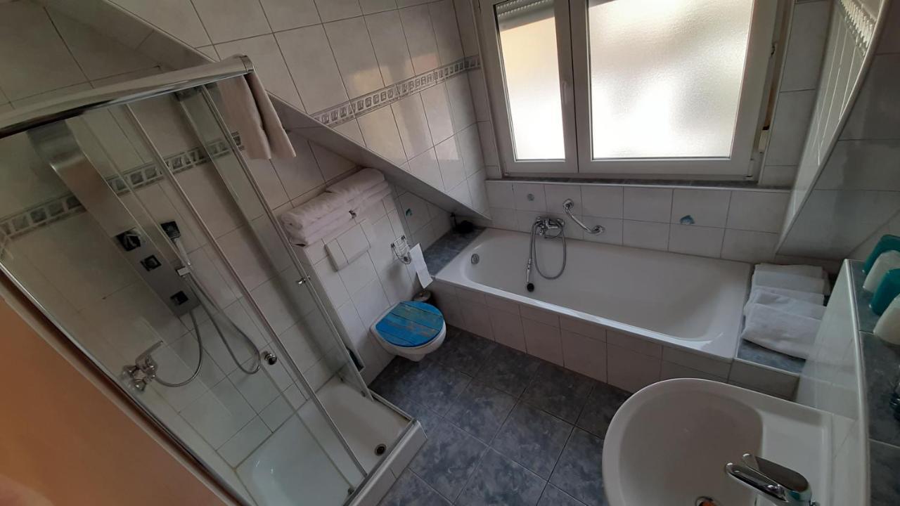 Apartmenthaus "Zum Birnbaum" Rosstal Dış mekan fotoğraf